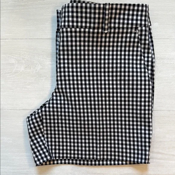 Ann Taylor Black and White Checkered Shorts - Picture 1 of 7